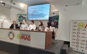 Silvia de los Santos (CTA) presenta a los inversores Jerónimo Béjar (EONIQ fund), Pedro García Guillamón (Murcia-Ban Business Angels Network), Marta Guix (Plug and Play Spain) y Marta Escobar (AXON Partners Group).