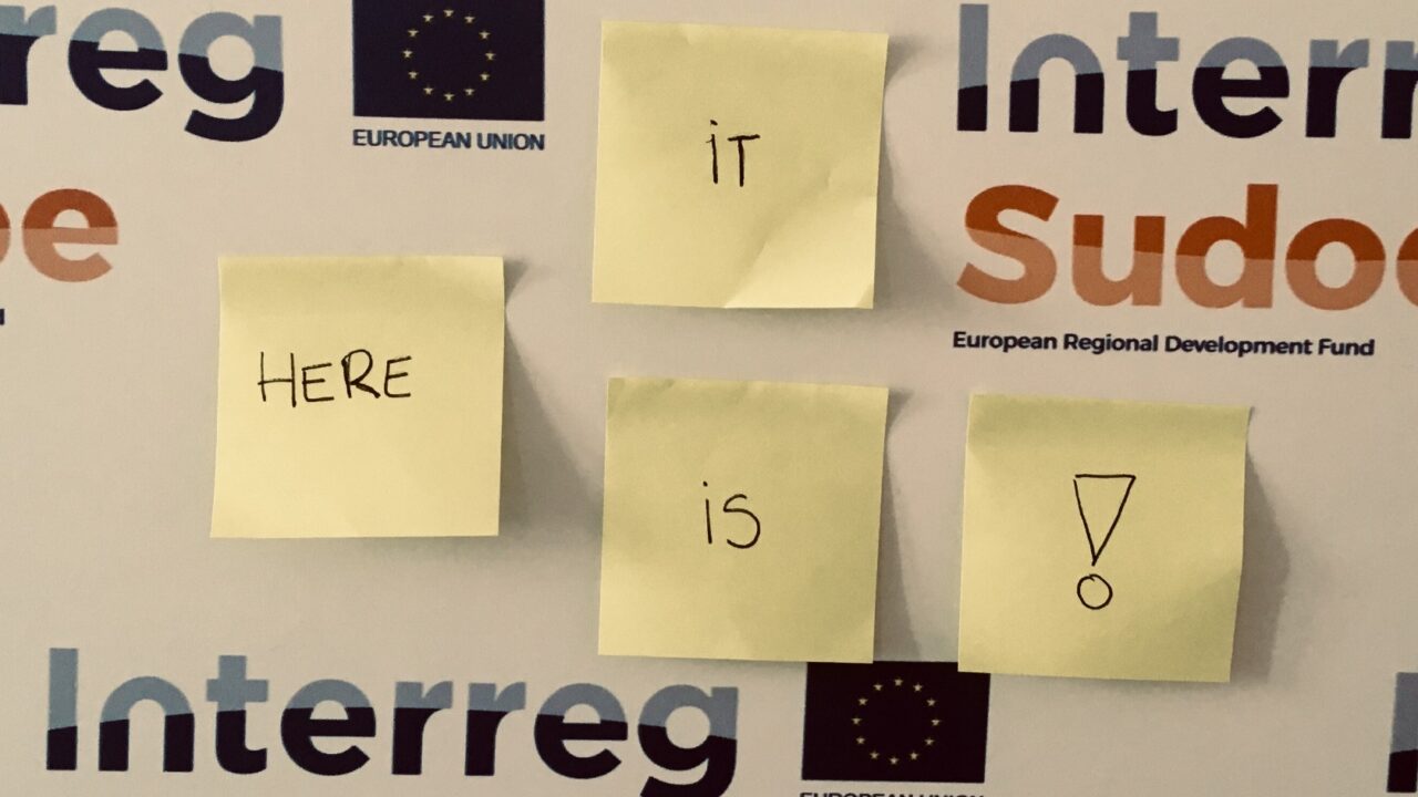 0B183FDD-8E53-7001-37EB-944792701CA2