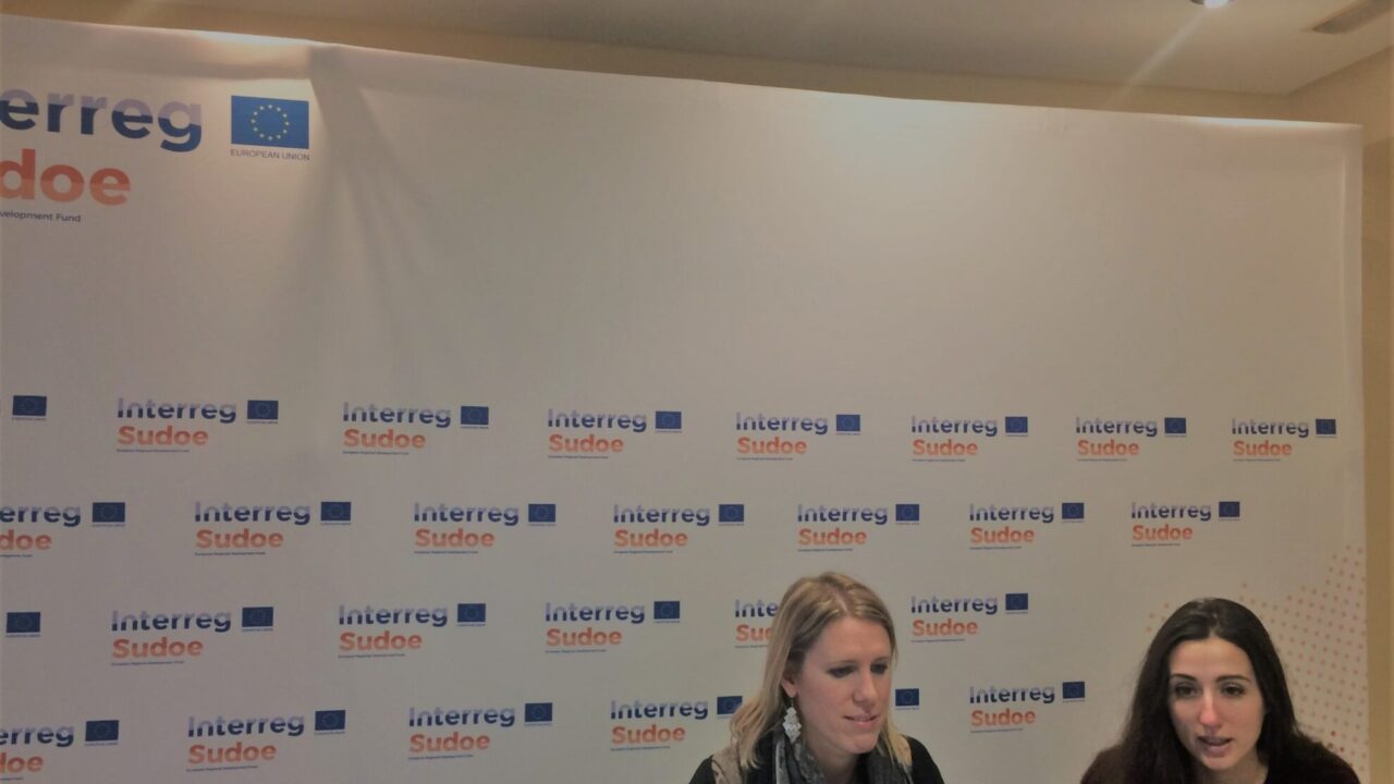 1C351FE2-551F-7918-A9E3-1F9CD1896FB6