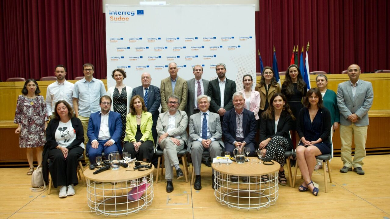 94E03B0D-5EBF-D50E-ED15-EDC11836E260