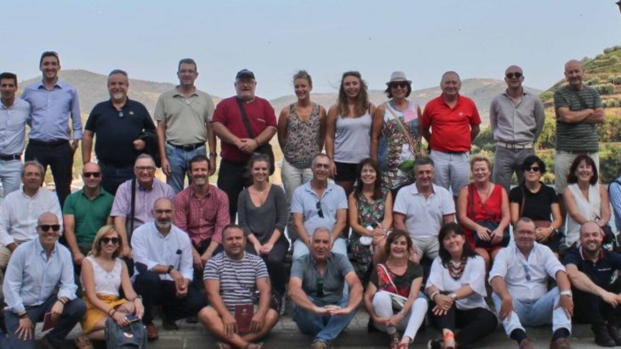 BBC5A49E-1F2A-52F6-4352-A29683A0DB09