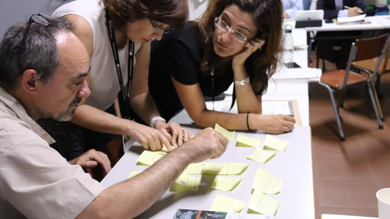 C79EC322-9886-88FB-5031-1B6EFE0C3BBE