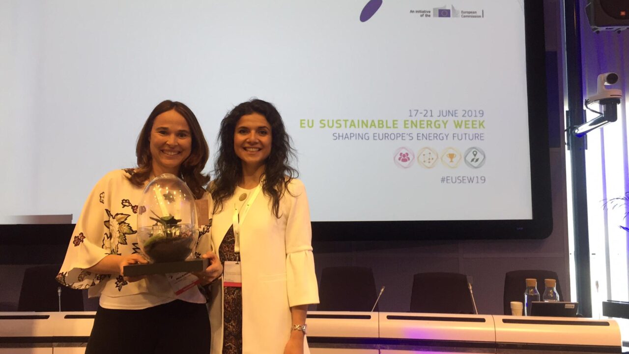 F5010B15-1645-07BC-BBB0-552579371C3C