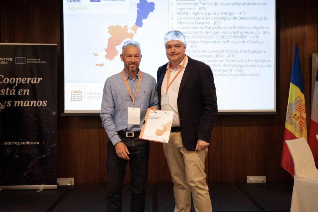 Foto_acuerdo_Agrosol