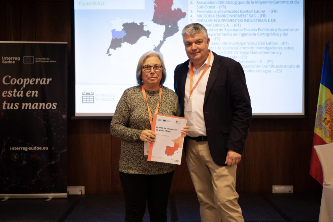 Foto_acuerdo_CYANEAU