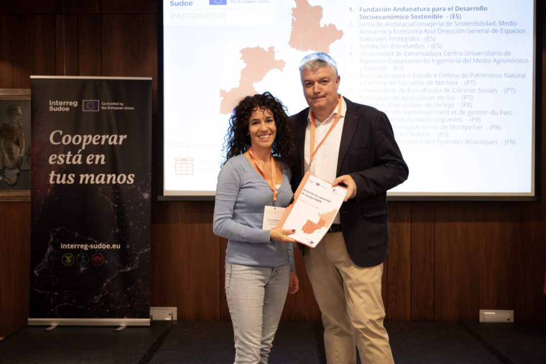 Foto_acuerdo_Pastonatur