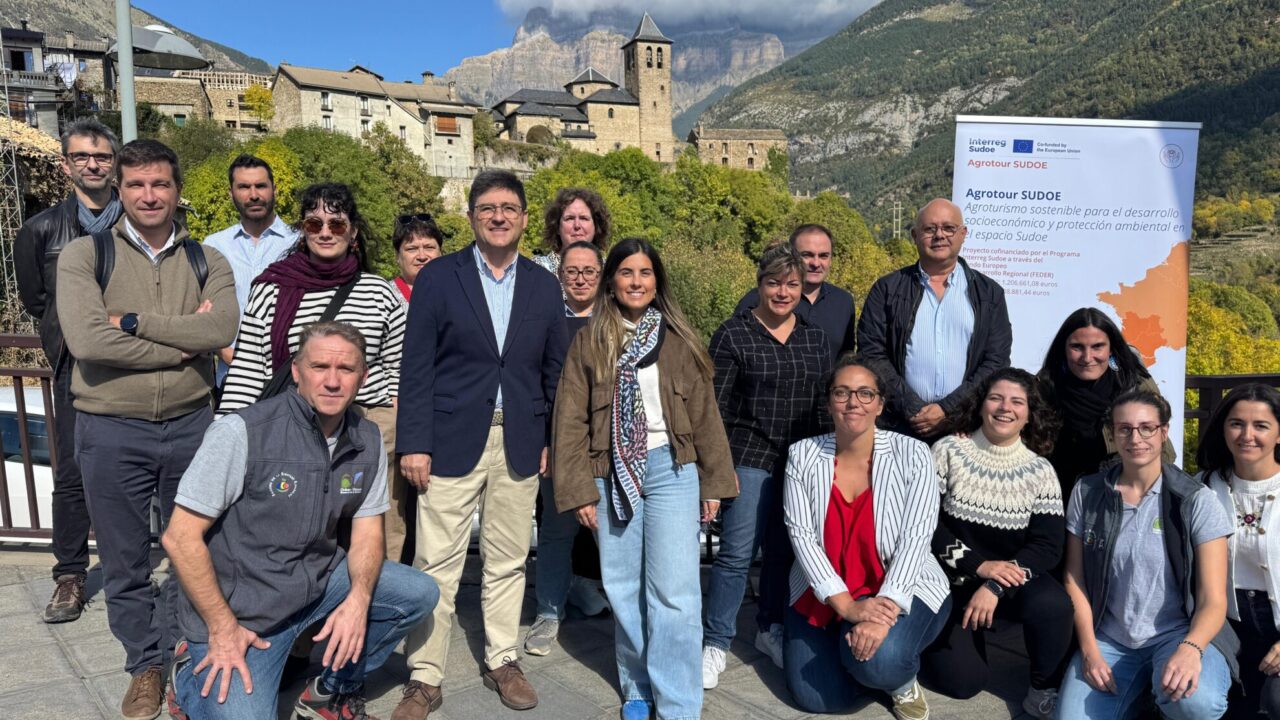 a72b73ac-f3b7-44b4-8b8e-b3851c52e537